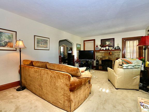 4th image of 2846 Floraland Dr NW