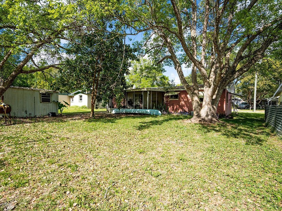 2nd image of 21372 Canal Dr