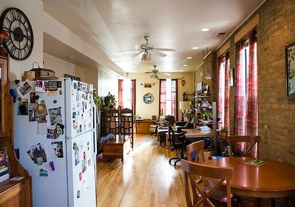 5th image of 957 N Ashland Ave APT 2F