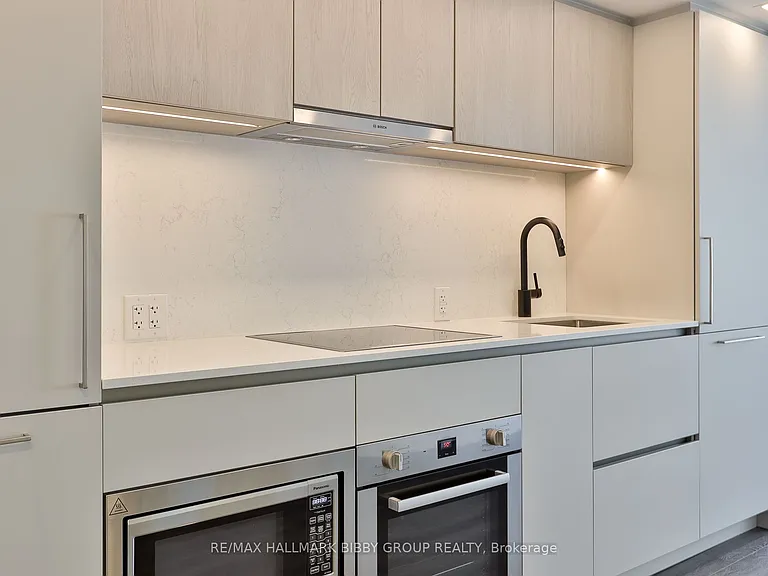 609 Sherbourne St #803 — Photo 12