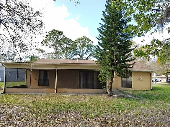2nd image of 467 Cypress Lake Ct