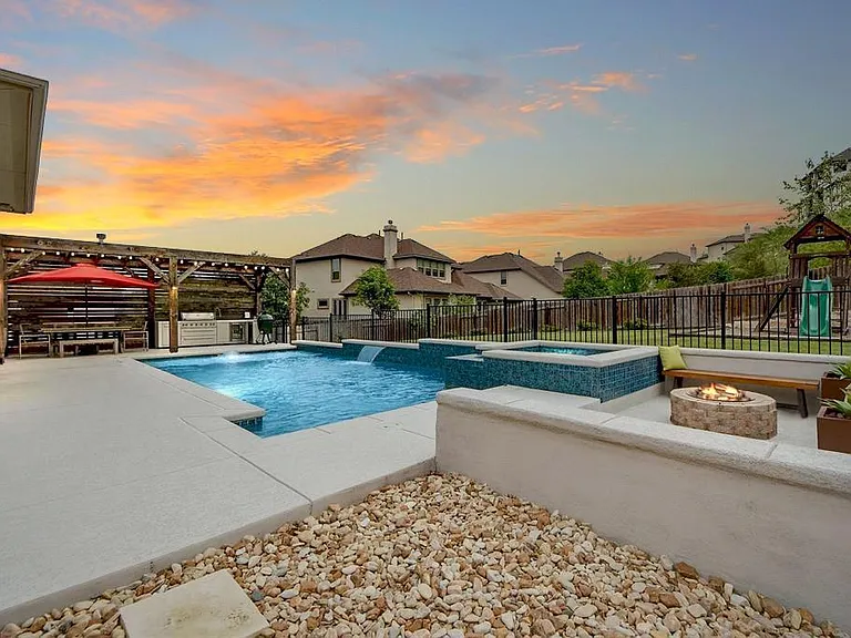 6005 Osceola Trl — Photo 18