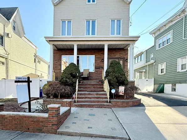 766 Avenue A, Bayonne, NJ 07002