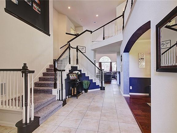 4th image of 4129 Greenfield Dr