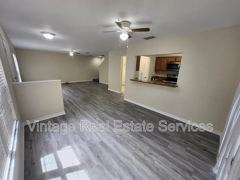 10932 Keys Gate — Photo 5
