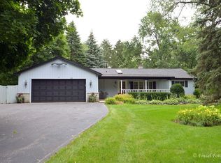 251 Haman Road, Inverness, IL 60067