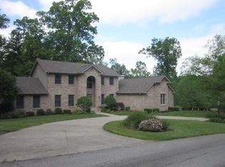 11404 W Shir Rob Ct, Columbus, IN 47201