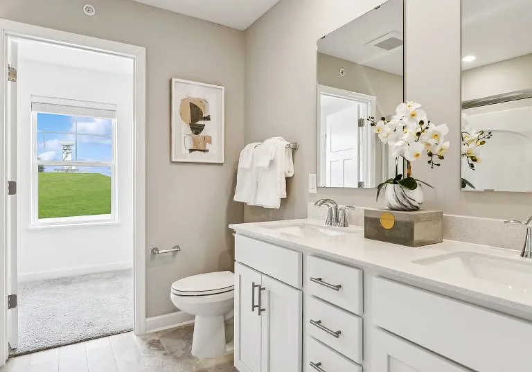 Master bedroom attached full bath