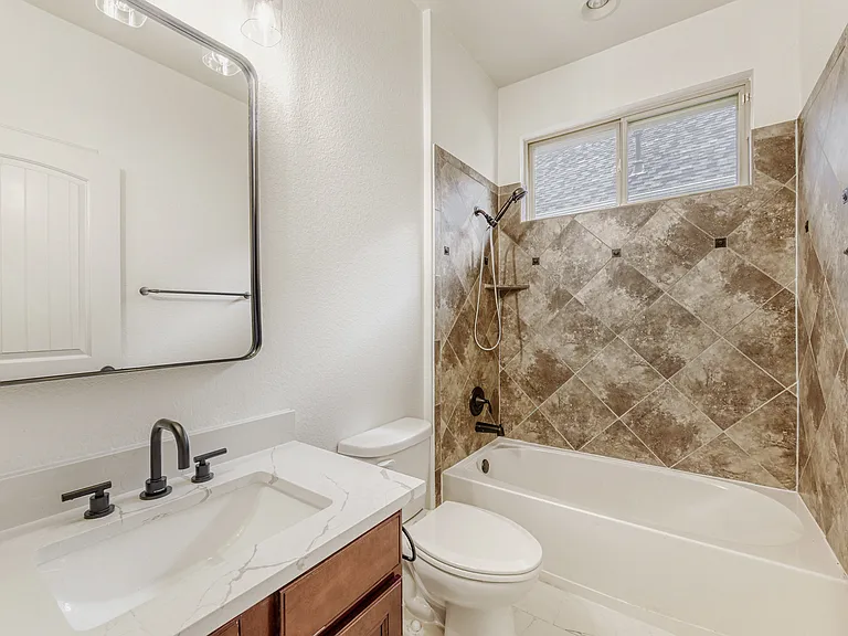 5013 Pyrenees Pass — Photo 25