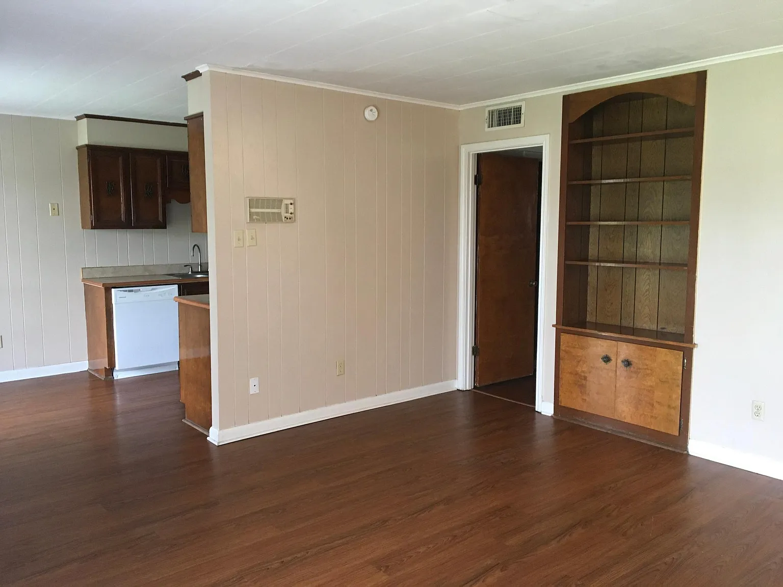 204 Post Oak Blvd — Photo 3