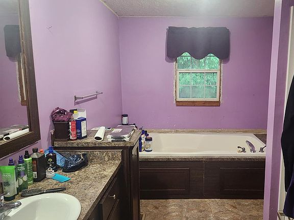 5th image of 207 Cypress Dr