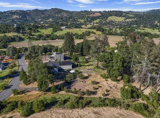 4960 Pinecroft Way, Santa Rosa, CA 95404