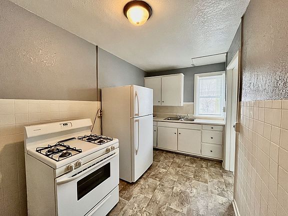 2nd image of 273 E Forest Ave APT 4