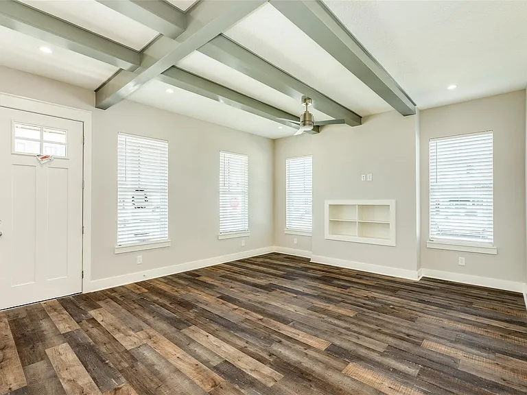 3228 Avenue R #1 — Photo 4