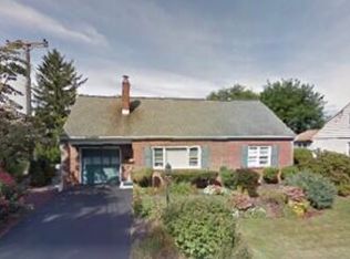 618 Chelsea Ln, Allentown, PA 18104