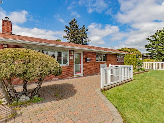4th image of 7557 Carolina Ln