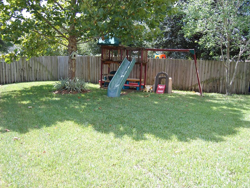 2nd image of 9460 Southern Garden Cir