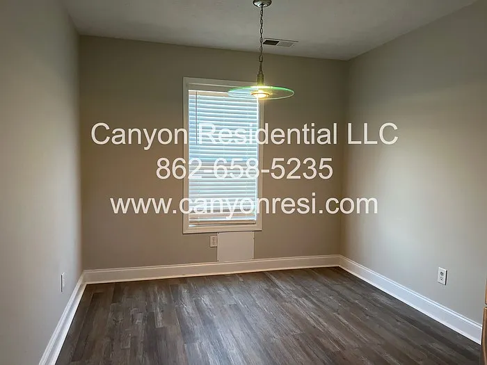 260 Sanford Ct — Photo 7