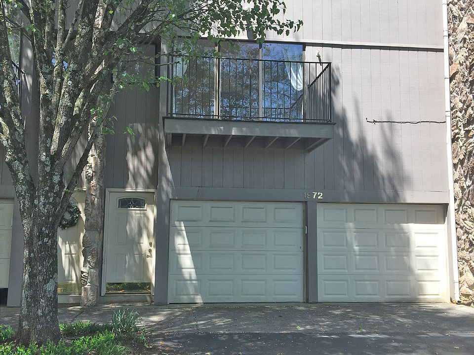 1st image of 1972 Cherokee Bluff Dr #110