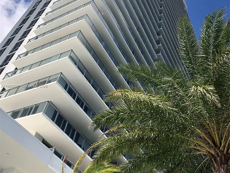 16385 Biscayne Blvd #507 — Photo 28