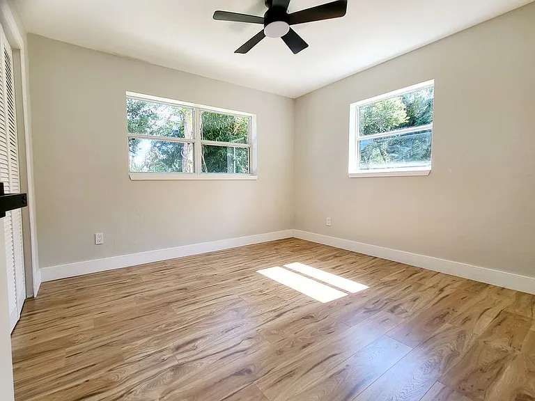 1660 Vernon Dicks Dr — Photo 9