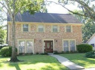 807 Suwanee Ln, Houston, TX 77090