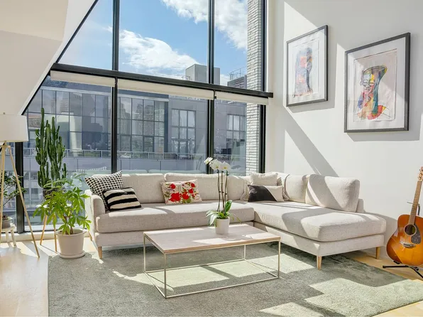 141 Green St Unit Penthouse, Brooklyn, NY 11222