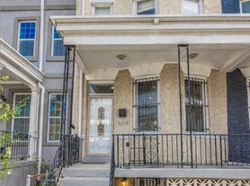 604 Harvard St NW, Washington, DC