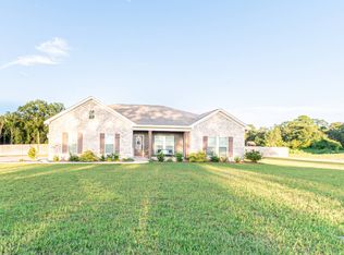 333 Mockingbird Trl, Newton, AL 36352