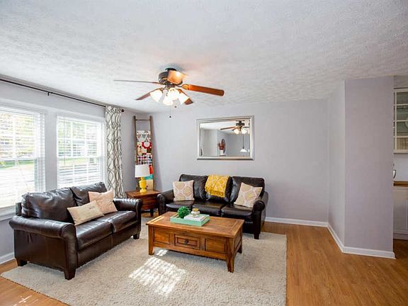 4th image of 6586 Knottypine Dr