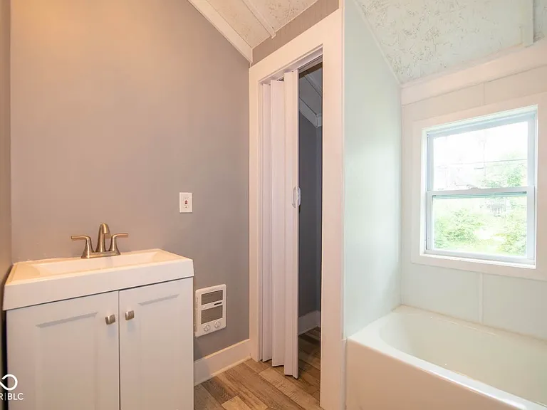 246 N Beville Ave #1 — Photo 7