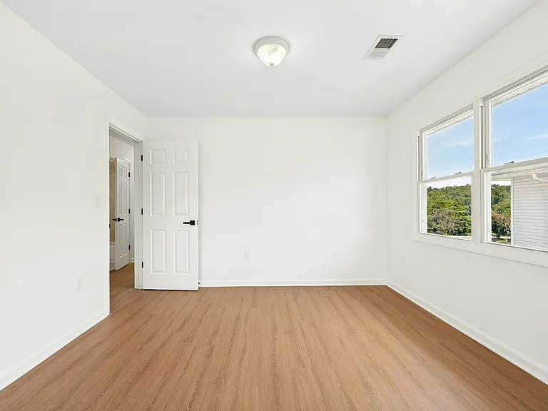 726 Saddle River Rd #2 — Photo 13