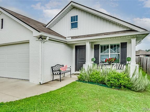 3rd image of 6412 Cooperstown Cir