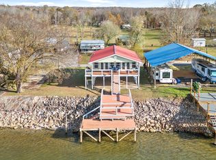 267 Martin Landing Rd, Lobelville, TN 37097