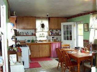 2307 Walnut Rd, Chloe, WV 25235