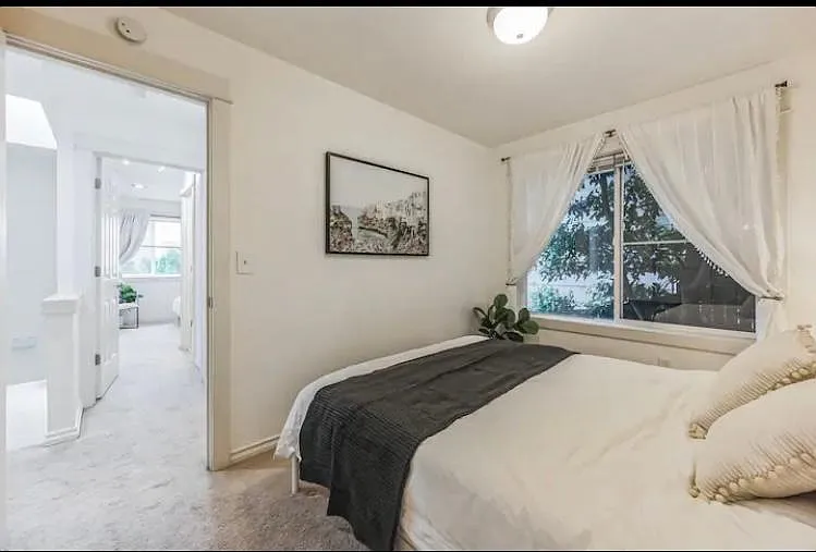 5911 40th Ave SW — Photo 5