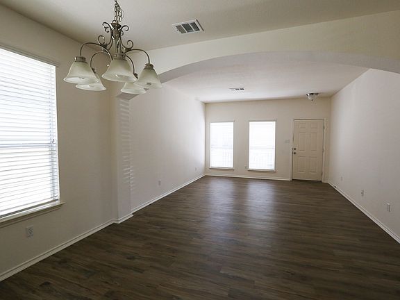 5th image of 1614 Kemah Dr #117