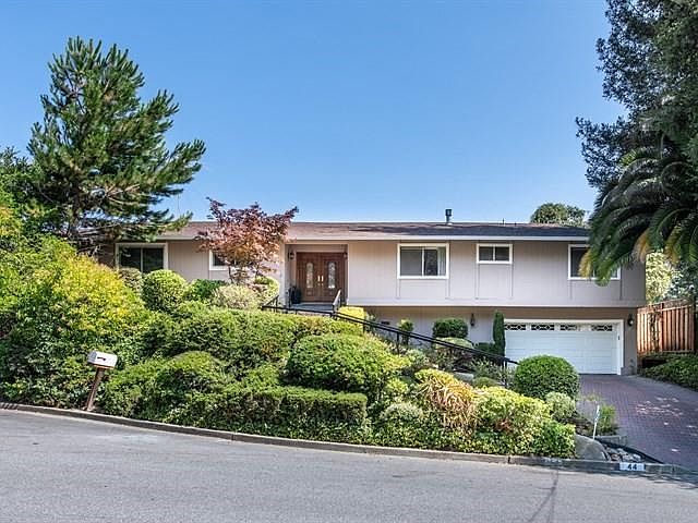 1st image of 44 La Loma Dr