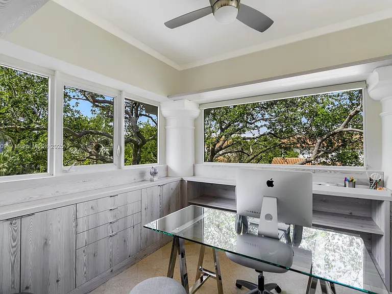 112 Paloma Dr — Photo 16