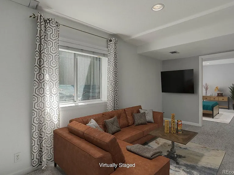 1328 Amherst St — Photo 25