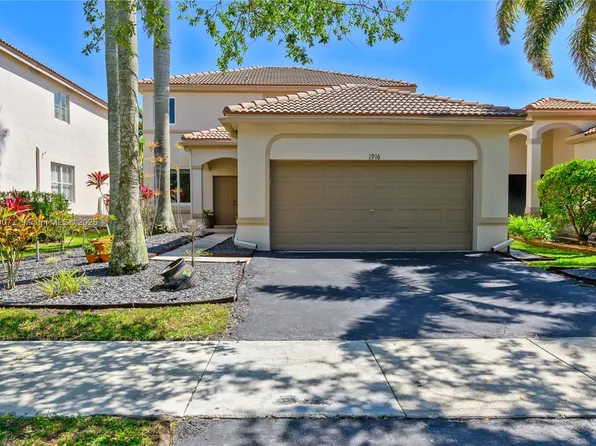 1916 Aspen Ln, Weston, FL 33327