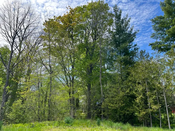48 Gordon Cres, Meaford, ON N4L 0A9