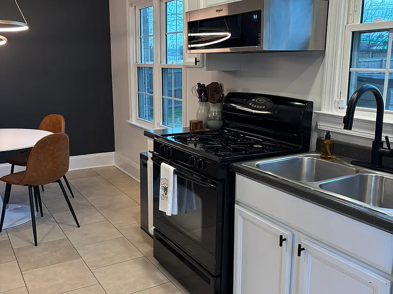 4801 Doris Ave — Photo 8
