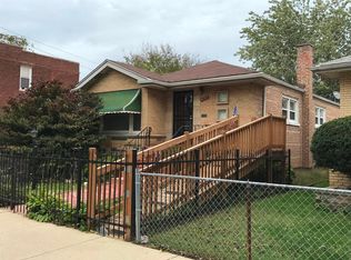 8133 S Exchange Ave, Chicago, IL 60617