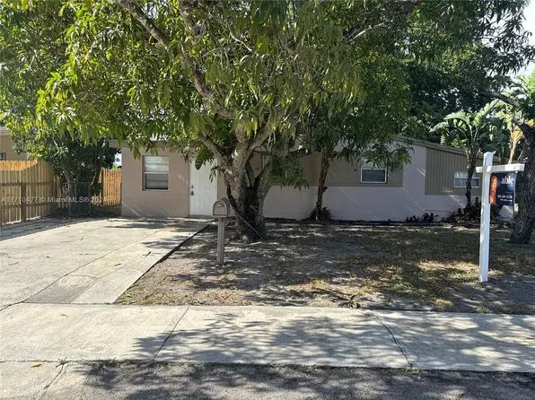 1610 N 70th Way, Hollywood, FL 33024