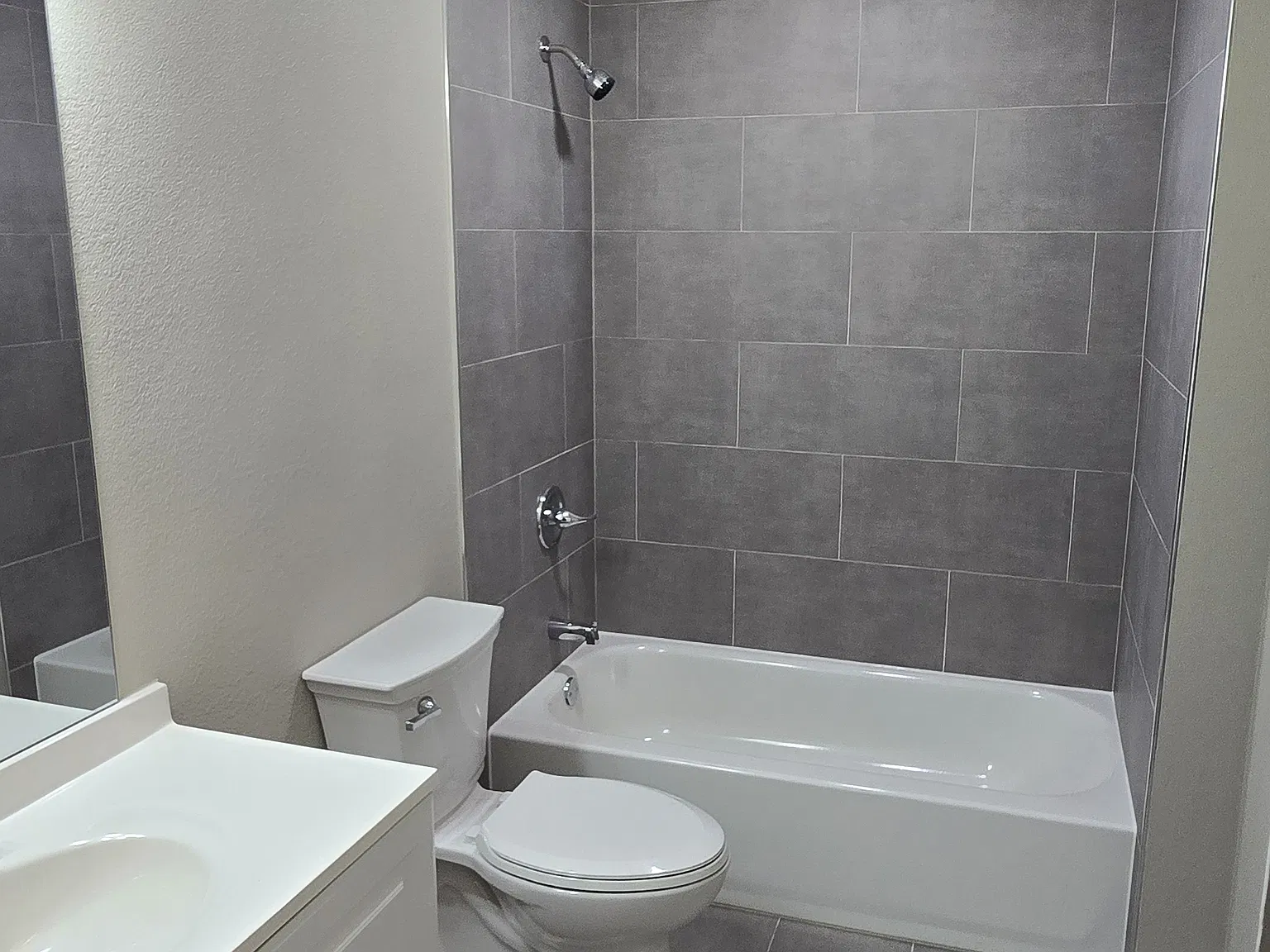 2 bed, $875 — Photo 3