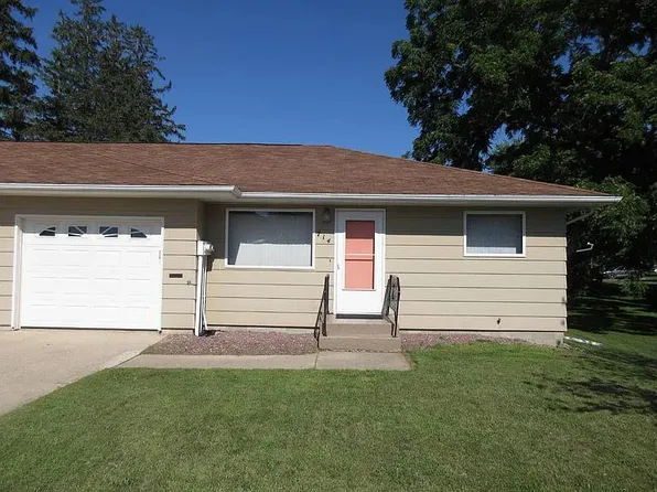 714 Logan Ave Unit 1, Jackson, MN 56143