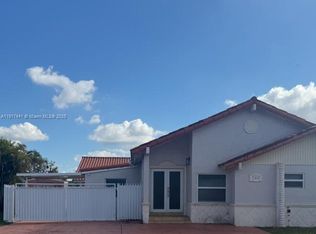 Les Chalets Ii, Miami, FL 33174