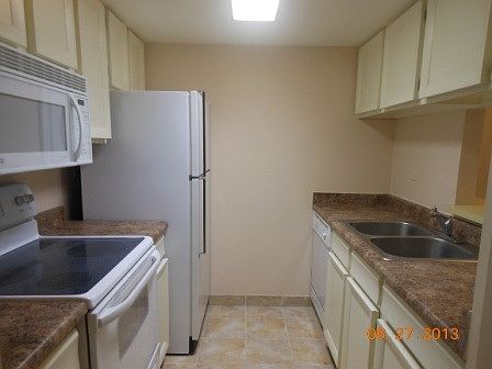 3rd image of 400 S Lafayette St APT 204