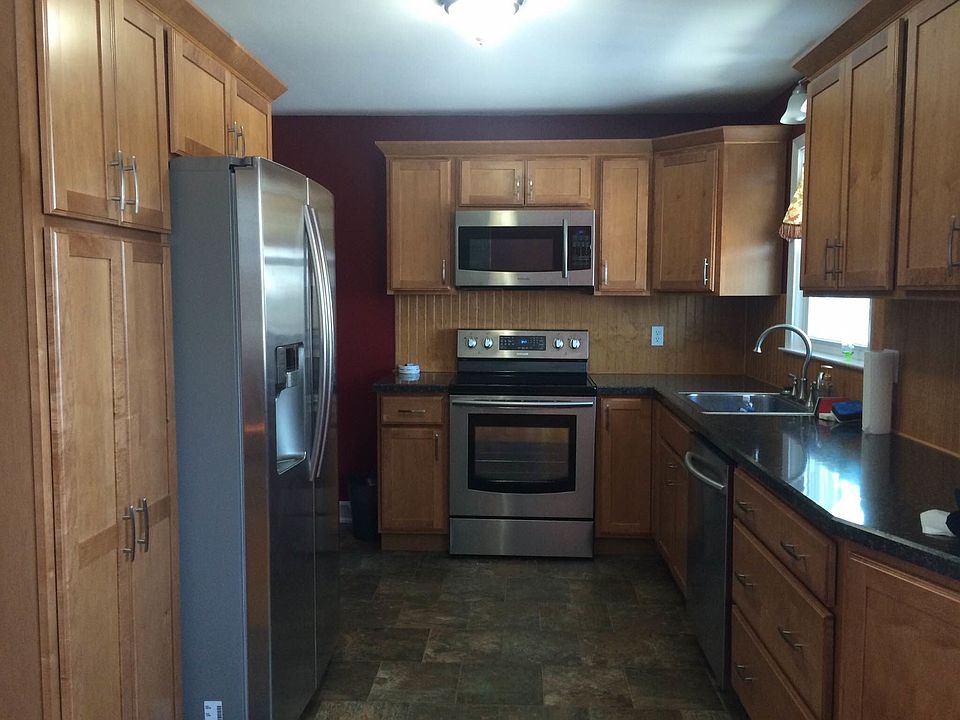 2nd image of 334 N Maple St